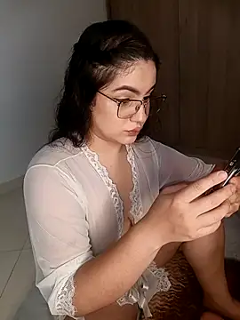 Snapshot of Lia_Hurley chatting on 23, 2, 2026 Lia Hurley online show from 23, 2, 2026