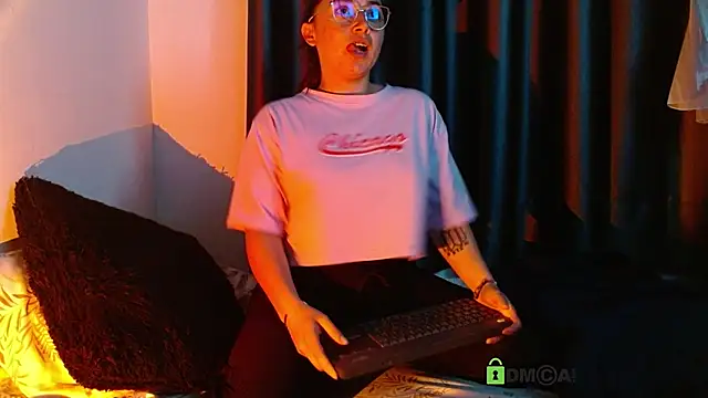 Snapshot of Hot_Candy_ chatting on 18, 9, 2025 Hot Candy online show from 18, 9, 2025