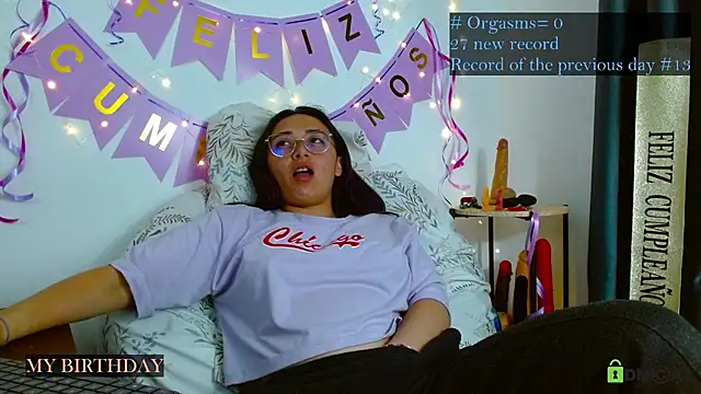 Snapshot of Hot_Candy_ chatting on 29, 11, 2025 Hot Candy online show from 29, 11, 2025