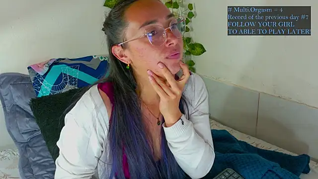 Snapshot of Hot_Candy_ chatting on 7, 7, 2026 Hot Candy online show from 7, 7, 2026