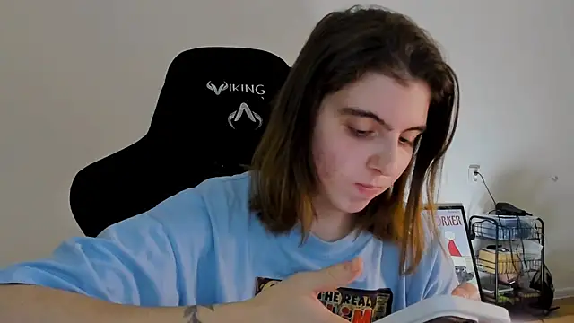 emmamurrr online show from 10, 12, 2024