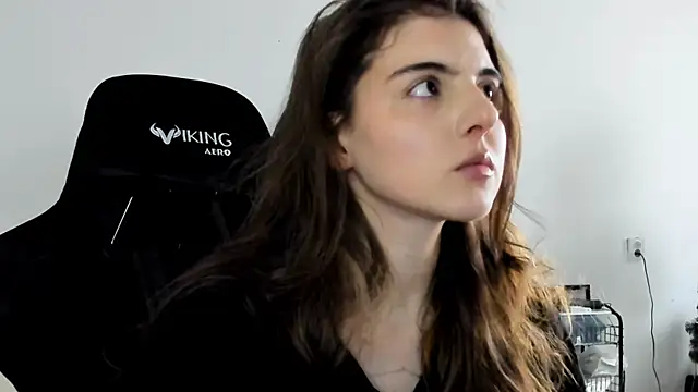 emmamurrr online show from 11, 1, 2026