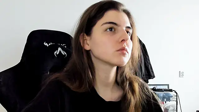 emmamurrr online show from 19, 1, 2026