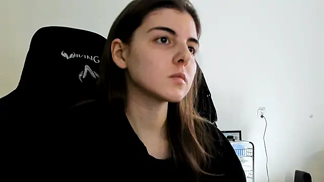 emmamurrr online show from 4, 2, 2026