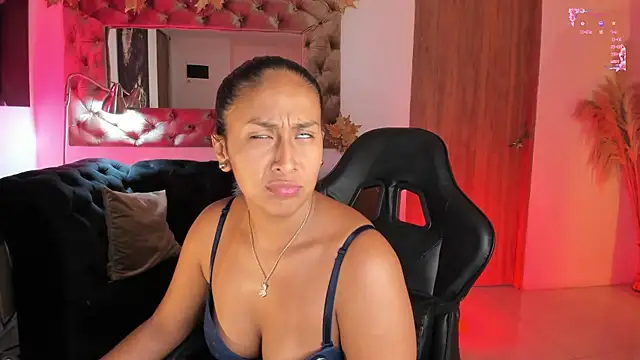 AmelyaMann online show from 30, 4, 2026