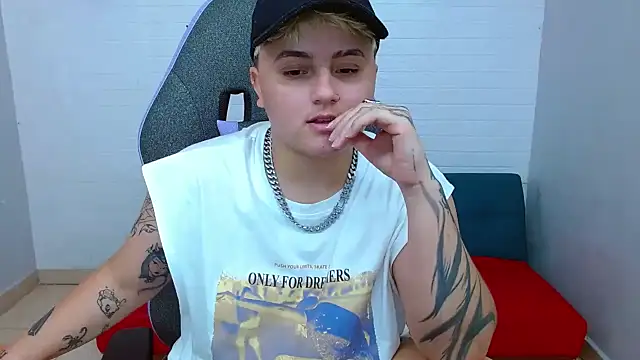 isabeautyx19 online show from 18, 12, 2024