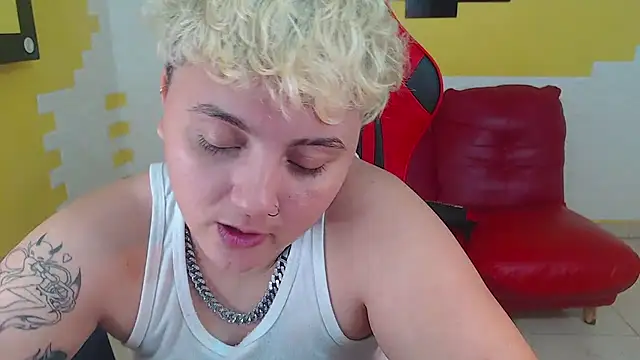 isabeautyx19 online show from 23, 12, 2024