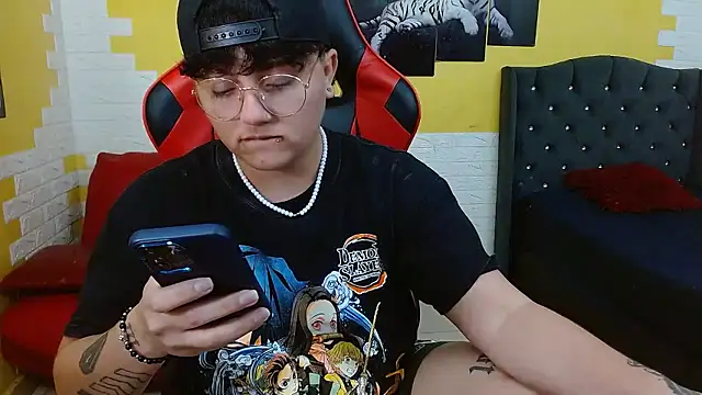 isabeautyx19 online show from 15, 1, 2026