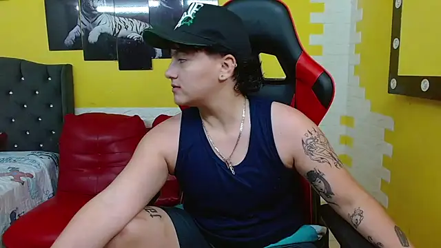 Snapshot of isabeautyx19 chatting on 14, 2, 2026 isabeautyx19 online show from 14, 2, 2026