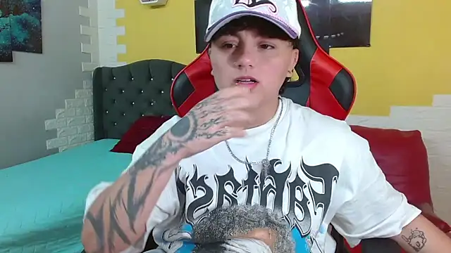 Snapshot of isabeautyx19 chatting on 16, 2, 2026 isabeautyx19 online show from 16, 2, 2026