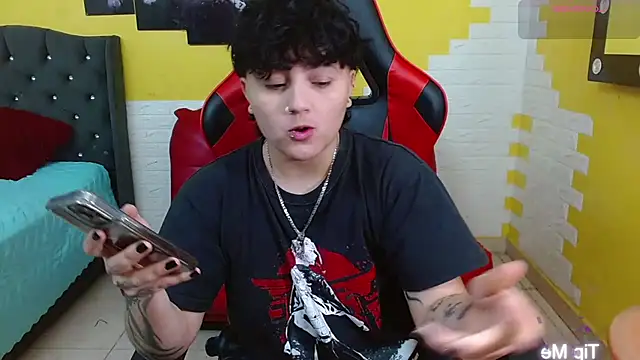 Snapshot of isabeautyx19 chatting on 21, 2, 2026 isabeautyx19 online show from 21, 2, 2026