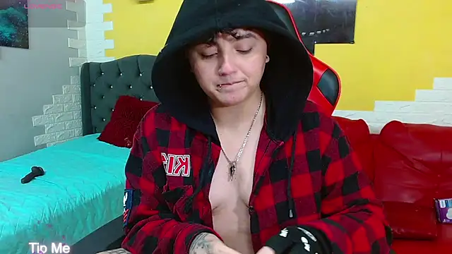 Snapshot of isabeautyx19 chatting on 25, 2, 2026 isabeautyx19 online show from 25, 2, 2026