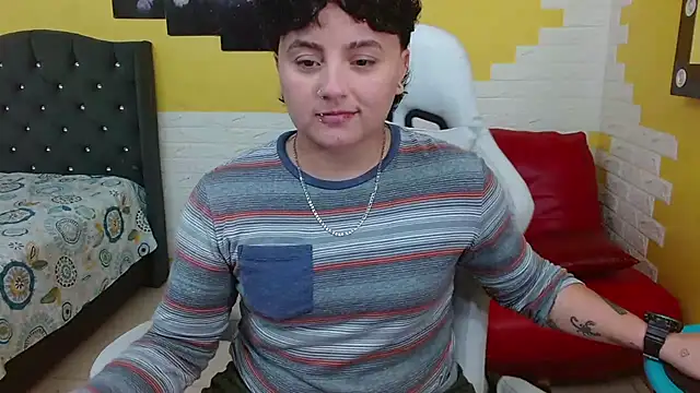 Snapshot of isabeautyx19 chatting on 18, 3, 2026 isabeautyx19 online show from 18, 3, 2026