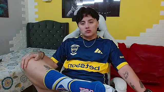 Snapshot of isabeautyx19 chatting on 22, 3, 2026 isabeautyx19 online show from 22, 3, 2026