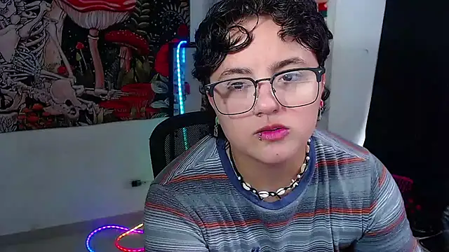 Snapshot of isabeautyx19 chatting on 3, 7, 2026 isabeautyx19 online show from 3, 7, 2026