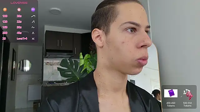 Snapshot of grey___27 chatting on 18, 9, 2025 grey 27 online show from 18, 9, 2025