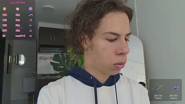 Snapshot of grey___27 chatting on 20, 9, 2025 grey 27 online show from 20, 9, 2025