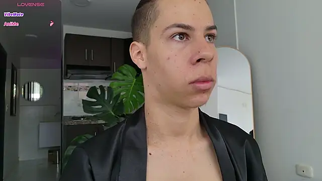 Snapshot of grey___27 chatting on 4, 10, 2025 grey 27 online show from 4, 10, 2025