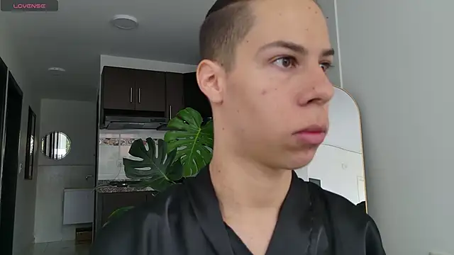 Snapshot of grey___27 chatting on 8, 10, 2025 grey 27 online show from 8, 10, 2025