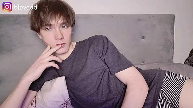 callmenineoneseven online show from 1, 4, 2026