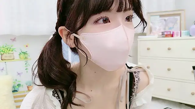 Snapshot of -minami- chatting on 7, 10, 2025 -minami- online show from 7, 10, 2025