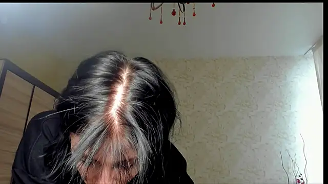 JulisSweet online show from 6, 1, 2025
