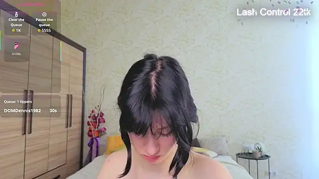 JulisSweet online show from 9, 5, 2026