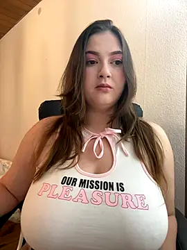 Snapshot of Kamilla_Loop chatting on 17, 10, 2025 Kamilla Loop online show from 17, 10, 2025