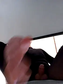 Snapshot of URETHRAL chatting on 14, 11, 2025 URETHRAL online show from 14, 11, 2025