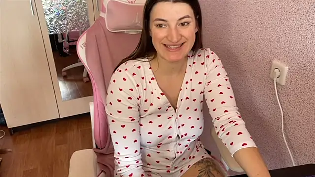 Katrin  kiss online show from 8, 3, 2026