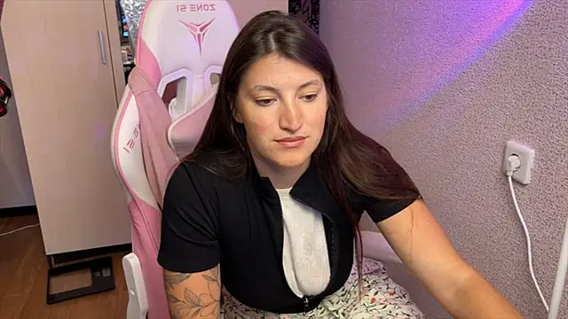 Snapshot of Katrin__kiss chatting on 24, 6, 2026 Katrin kiss online show from 24, 6, 2026