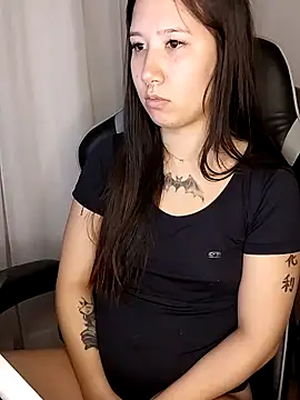 Japabaixinha online show from 6, 3, 2025