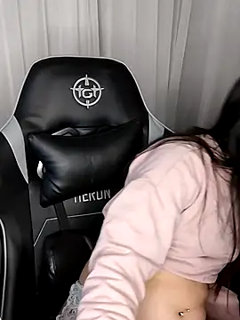 Japabaixinha online show from 12, 3, 2025