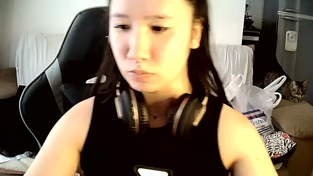 Japabaixinha online show from 14, 3, 2025