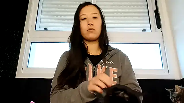 Japabaixinha online show from 8, 10, 2025