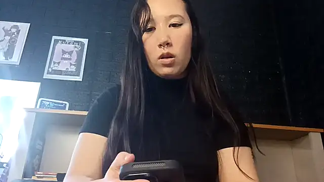 Japabaixinha online show from 13, 11, 2025