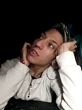 Snapshot of gala2 chatting on 27, 9, 2025 gala2 online show from 27, 9, 2025