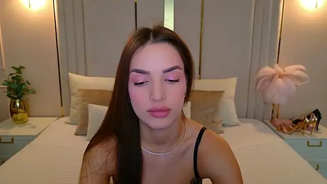 BellaHalles online show from 30, 11, 2025