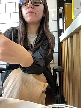 Snapshot of Jinna_milli chatting on 9, 3, 2025 Jinna milli online show from 9, 3, 2025