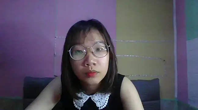 Snapshot of Nanoko chatting on 7, 12, 2024 Nanoko online show from 7, 12, 2024