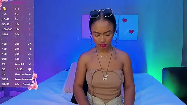 EmmaSmith06 online show from 18, 11, 2025