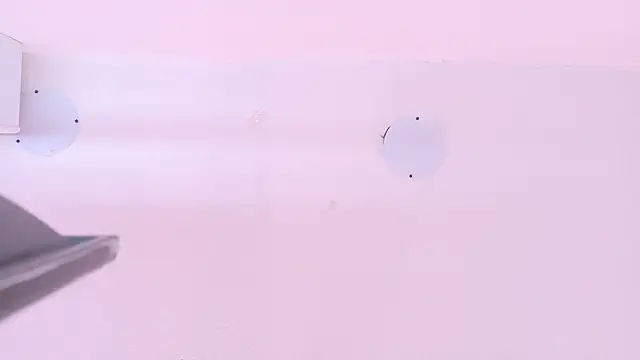 Snapshot of LoveQueen2 chatting on 6, 3, 2026 LoveQueen2 online show from 6, 3, 2026