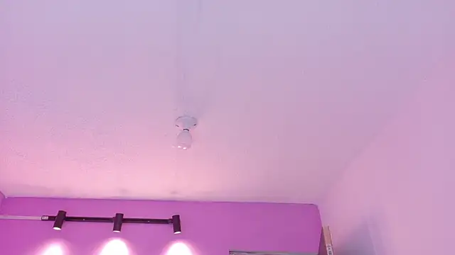 Snapshot of LoveQueen2 chatting on 26, 3, 2026 LoveQueen2 online show from 26, 3, 2026