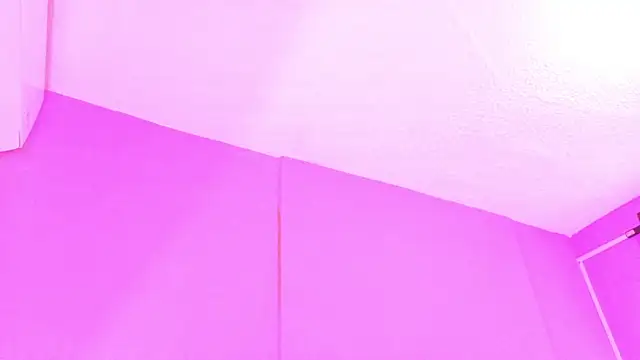 Snapshot of LoveQueen2 chatting on 13, 4, 2026 LoveQueen2 online show from 13, 4, 2026