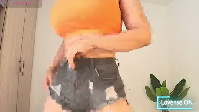 perla milf4u online show from 12, 10, 2025