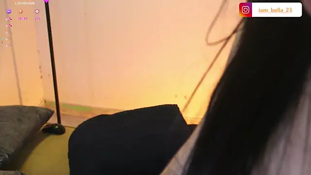 Snapshot of yourtoybella chatting on 6, 3, 2025 yourtoybella online show from 6, 3, 2025