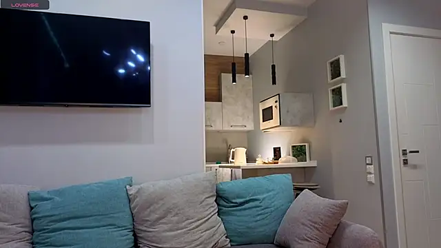 DonnaBurkee online show from 8, 1, 2026