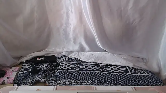 Burberrry  online show from 14, 1, 2026