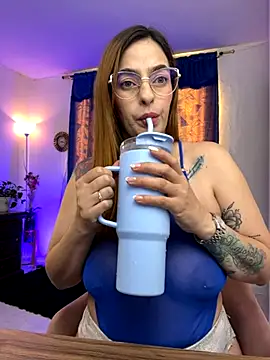 Alessandra Schmoll online show from 20, 11, 2025