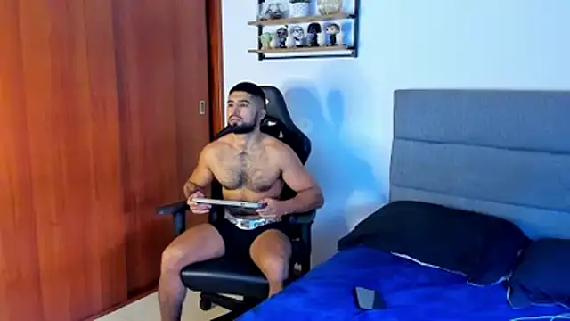 ethaanjones online show from 15, 12, 2025